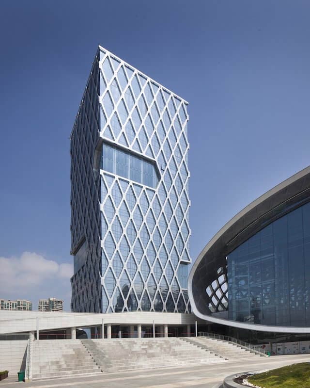 A 19-storey boutique hotel on Shenzhen Bay; on the design team at Goettsch Partners as building architect.
